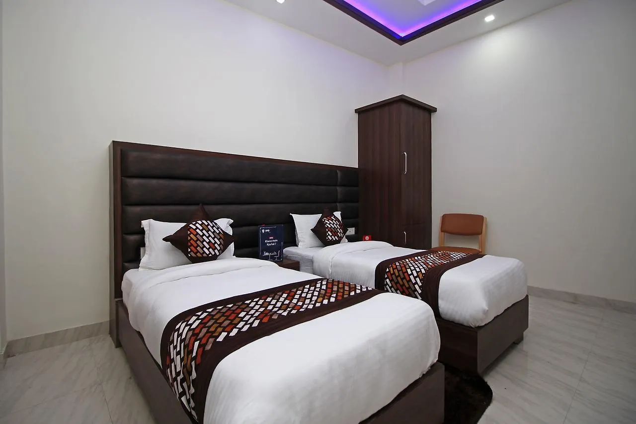 Hotel Royal By Ks Agra  3*, Agra (Uttar Pradesh)